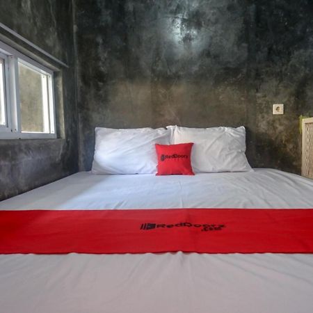 Reddoorz Near Jumbo Mall Sragen Экстерьер фото
