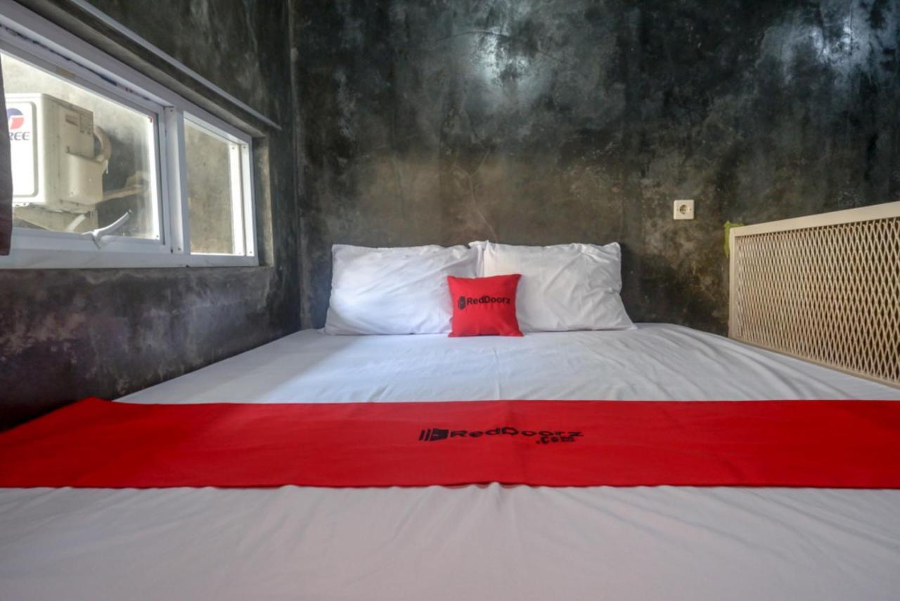 Reddoorz Near Jumbo Mall Sragen Экстерьер фото